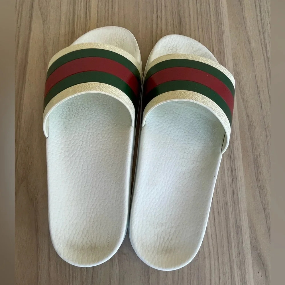 Gucci White Slides with Red and Green Stripes - Picture 2 of 10